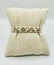 Load image into Gallery viewer, Lyla Pearl Bracelet
