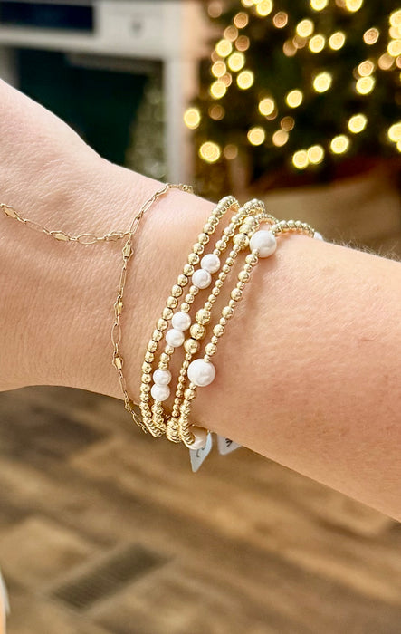 Delta Pearl Bracelet