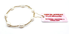 Load image into Gallery viewer, Ellie Pearl Bracelet
