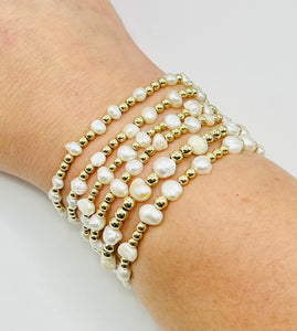 Ellie Pearl Bracelet