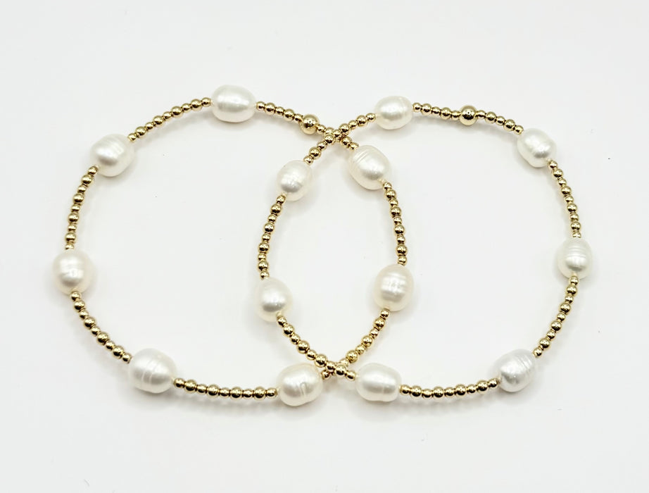 Ellie Pearl Bracelet