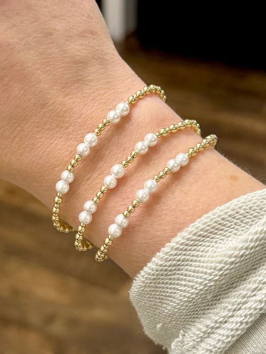 Delta Pearl Bracelet